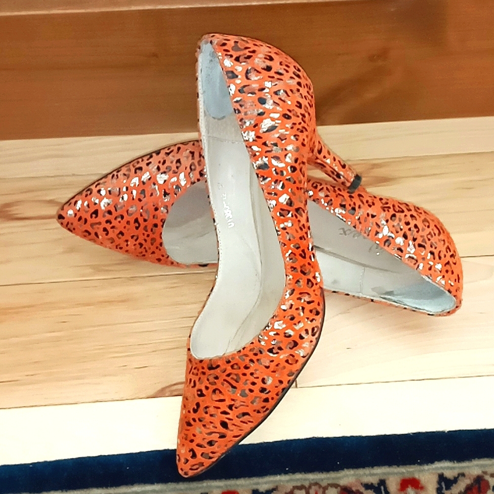 Unique pattern and color shoes